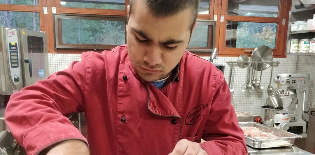 Schüler in der Küche Schüler in der Küche